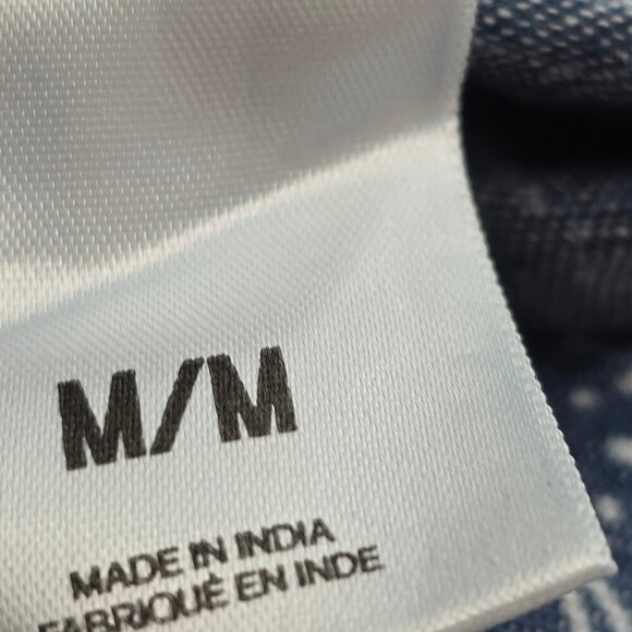 EXPRESS Chambray BLue Denim White Paisley Print Button Down Long Sleeve Shirt - Picture 8 of 9